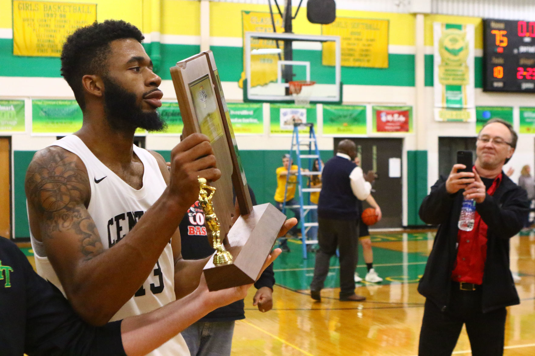 Boys basketball Class A sectional final - Kouts vs. 21st Century